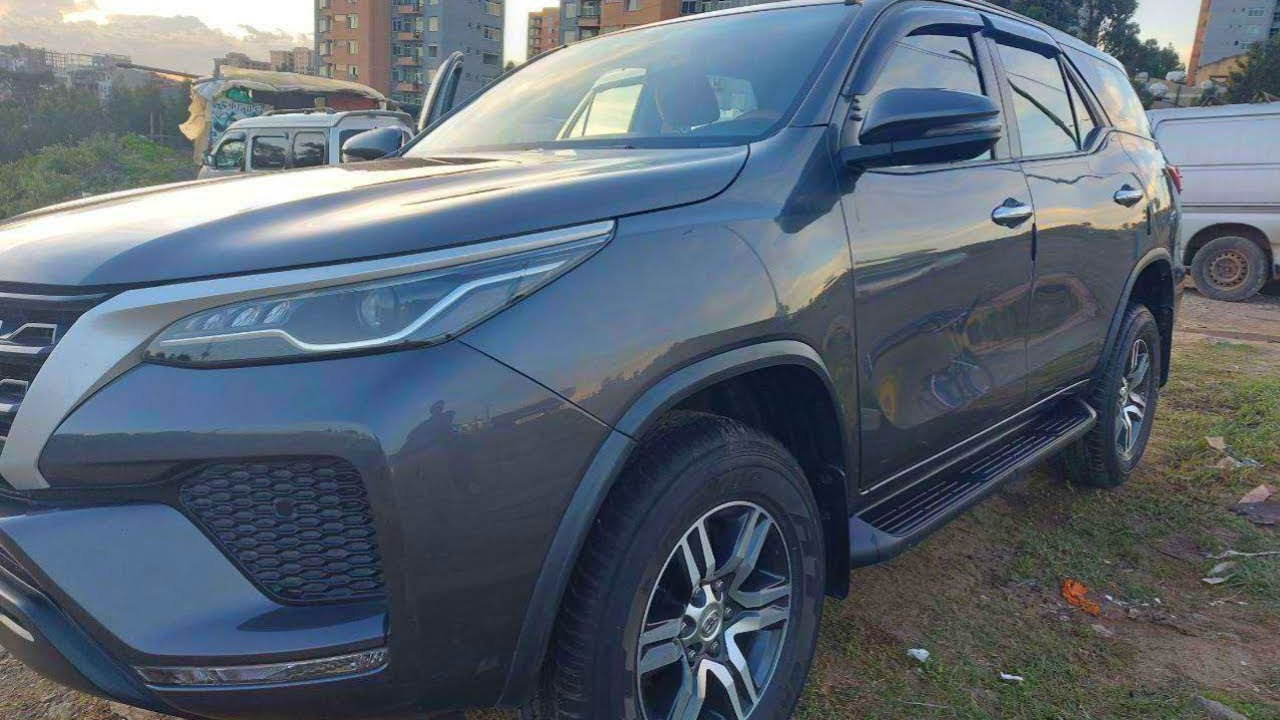 #Toyota_Fortuner : Toyota Fortuner 2021 Petrol.